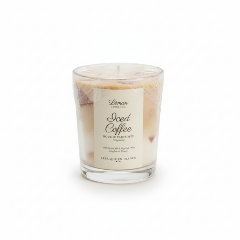 Ručne robená sviečka Iced coffee v sklenenom pohári s gélovým a sójovým voskom.